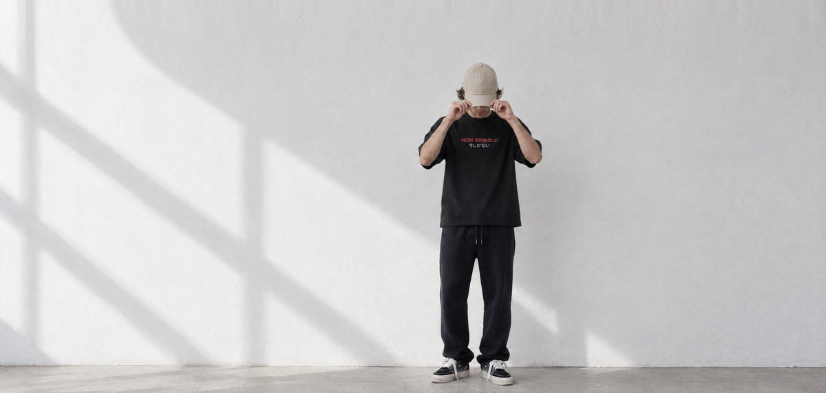 NON Crew Black – Rückenprint in Lower Manhattan