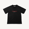 NON Athletics Oversized Tee in Schwarz – Vorderansicht mit rotem NON Athletics Print und 今しかない